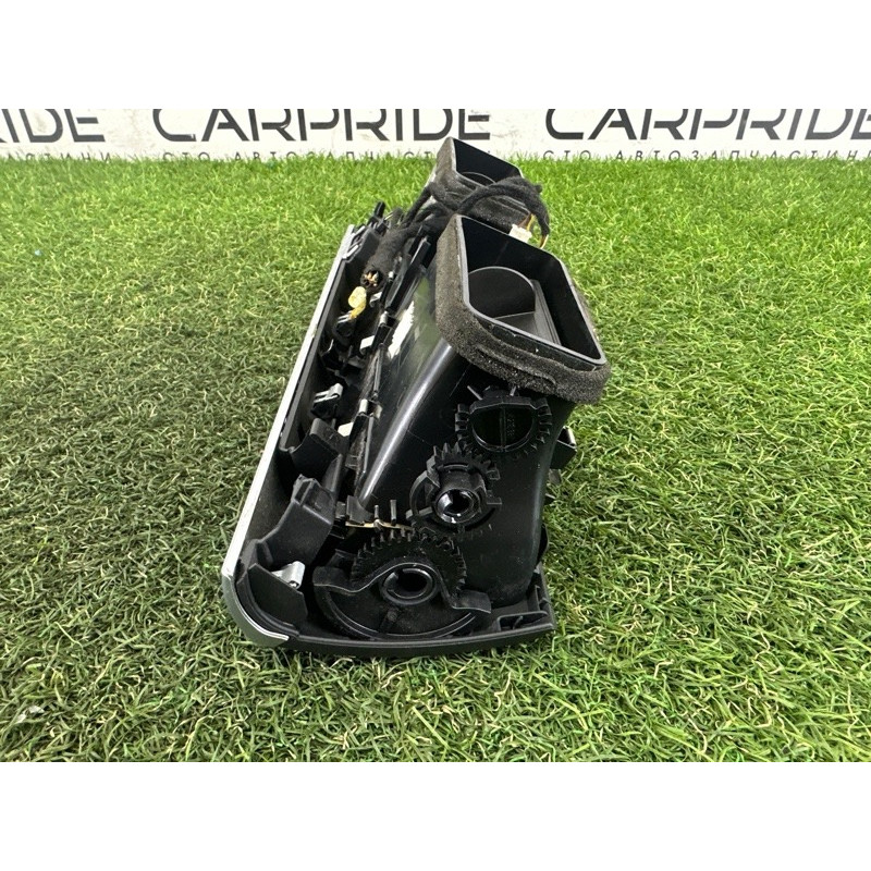 Центральный дефлектор салона (салон) BMW X5 E70 2013-2015 3.0 64229220101