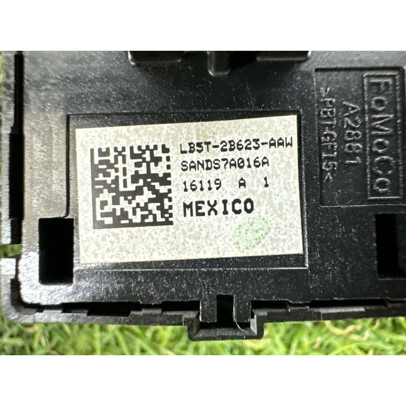 Кнопка стоянкового гальма (електрика / кнопки) FORD ESCAPE MK4 2020 1.5 LB5Z2B623AA