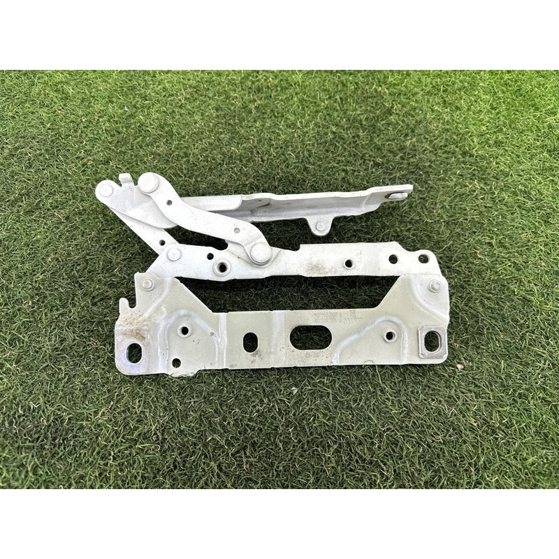 Петля капота (кузов и элементы) BMW 7-series F01 2011 3.0 N54 41007204556