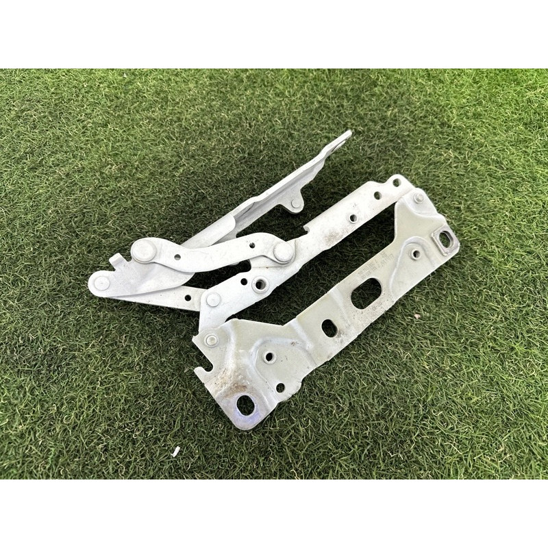 Петля капота (кузов и элементы) BMW 7-series F01 2011 3.0 N54 41007204556