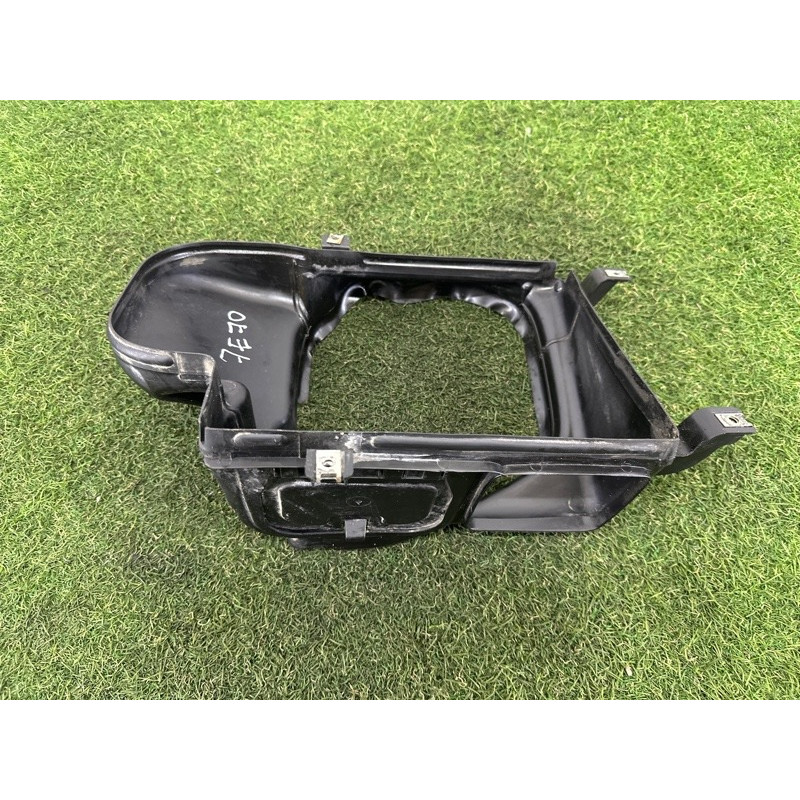 Повітропровід радіатора (кузов і елементи) BMW X5 E70 2013-2015 3.0 51747222870