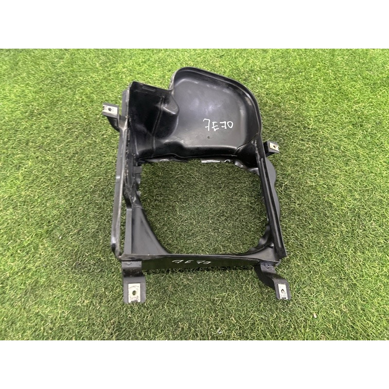 Повітропровід радіатора (кузов і елементи) BMW X5 E70 2013-2015 3.0 51747222870