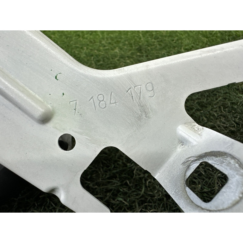 Крепление крыла (кузов и элементы) BMW 7-series F01 2011 3.0 N54 41357207185