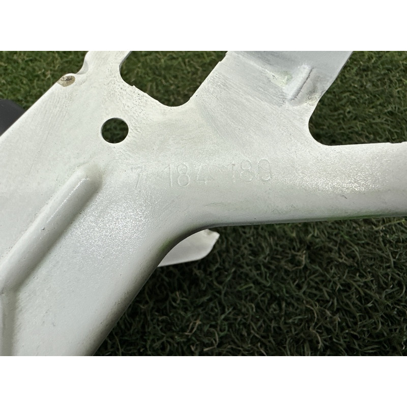 Крепление крыла (кузов и элементы) BMW 7-series F01 2011 3.0 N54 41357207186