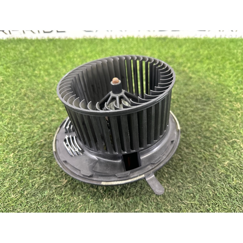 Мотор печки (отопление и кондиционирование) BMW X3 F25 2013 3.0 N55B30 64119227670