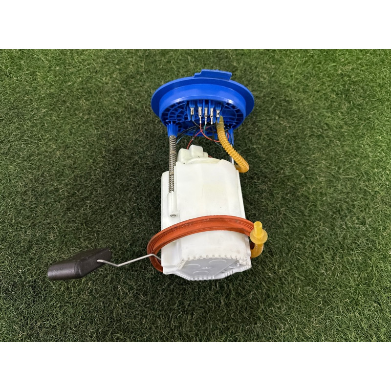 Топливный насос (топливная система) AUDI A3 8V 2015 1.8 CNSB 5Q0919051AP