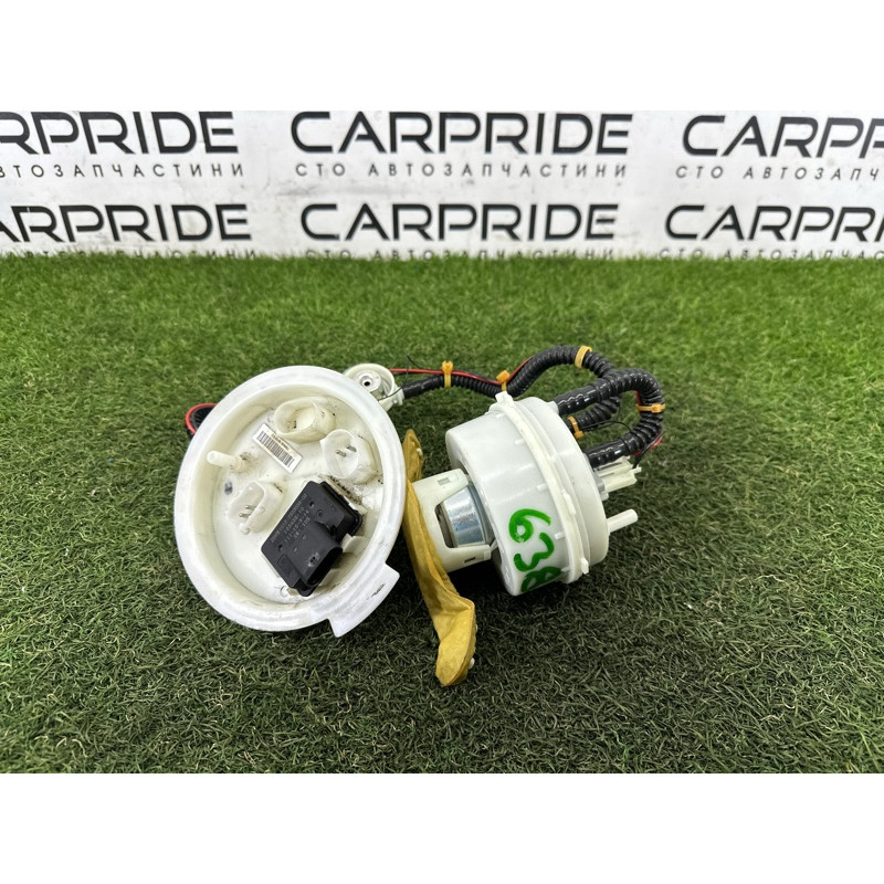 Топливный насос (топливная система) BMW 5-series F10 2015 2.0 N20 16117341301