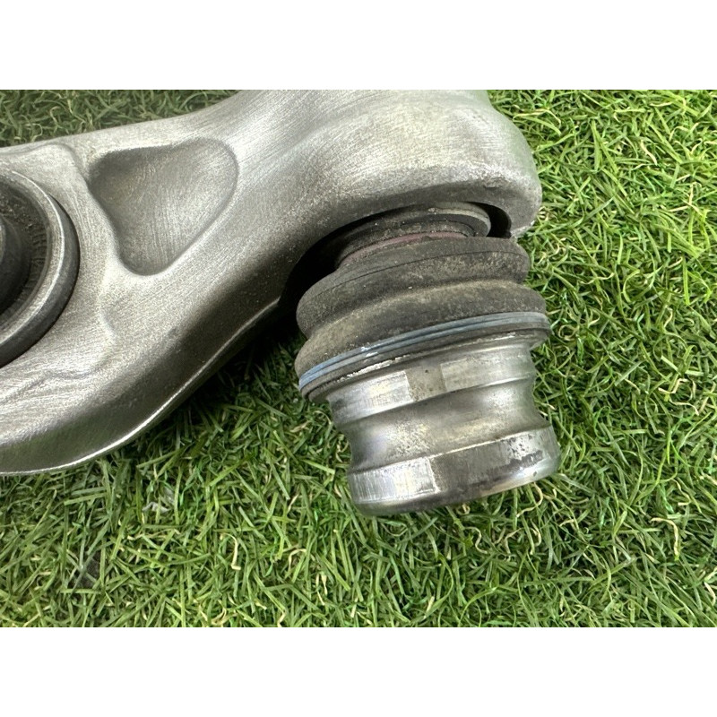 Рычаг подвески (подвеска) AUDI A4 B8 2012 2.0 CAEB 8K0407151D