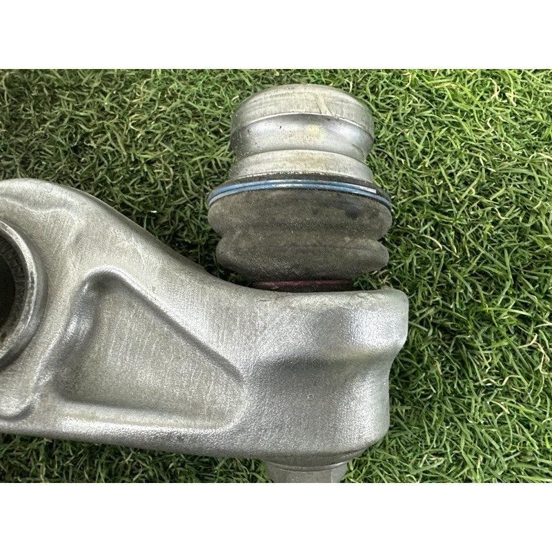 Рычаг подвески (подвеска) AUDI A4 B8 2012 2.0 CAEB 8K0407151D