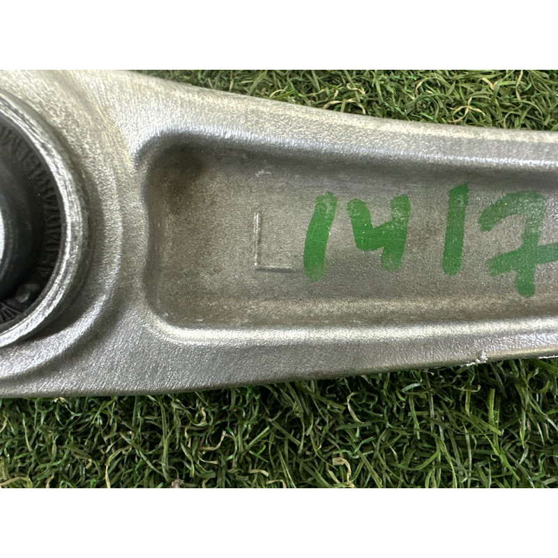 Рычаг подвески (подвеска) AUDI A4 B8 2012 2.0 CAEB 8K0407151D