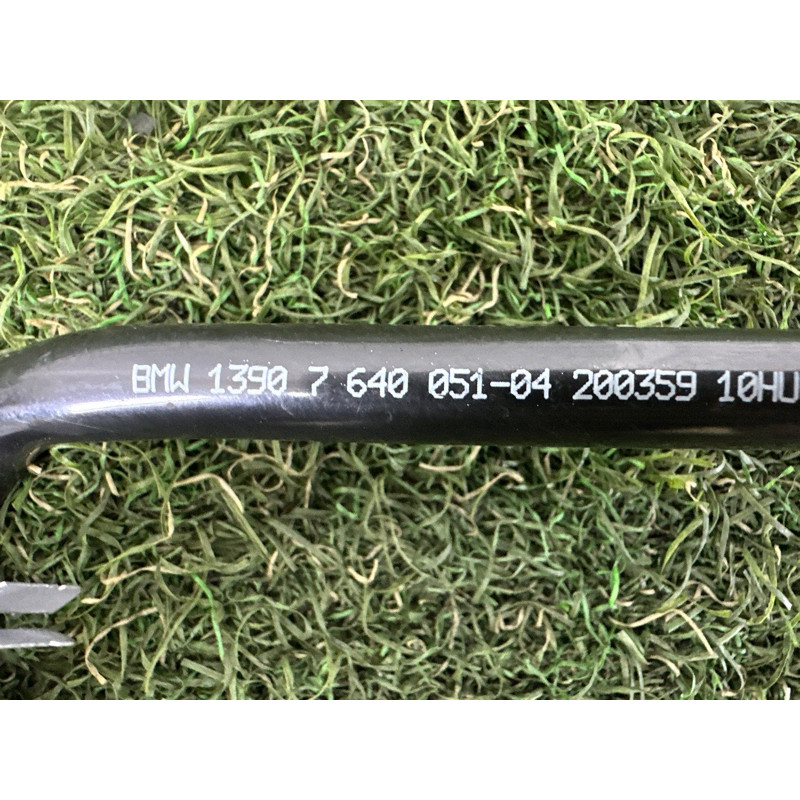 Трубка вентиляции (двигатель и элементы) BMW X1 F48 2016 2.0 B46B20 13907640051