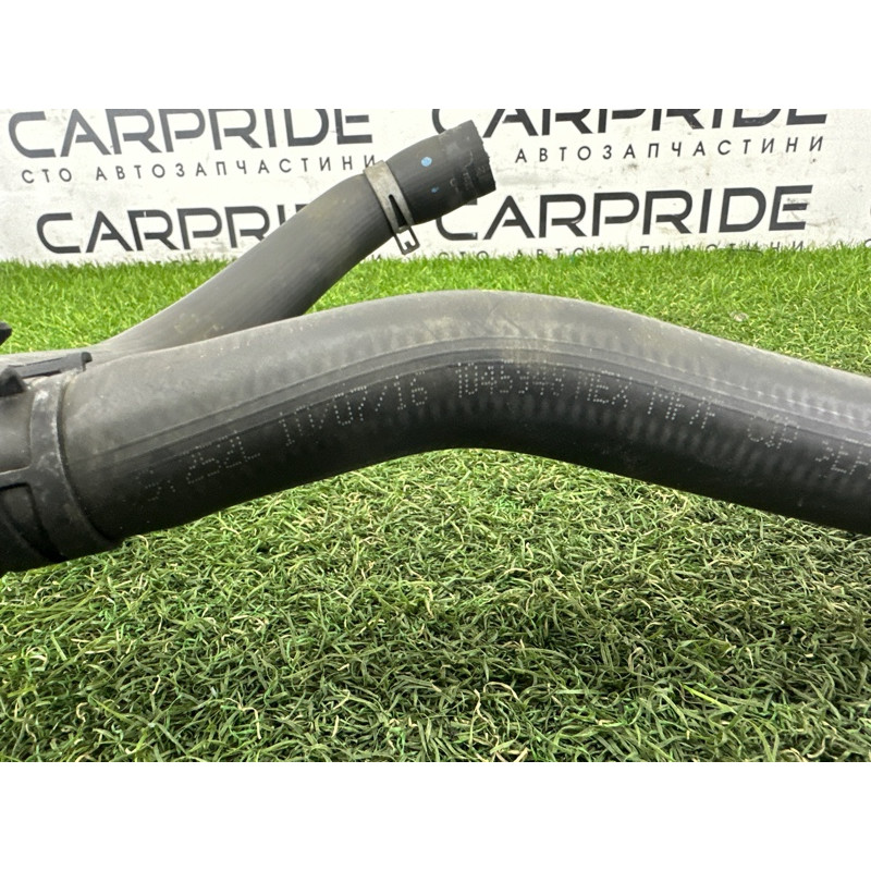 Патрубок (система охлаждения) Jeep Grand Cherokee WK2 2017 68244092AA