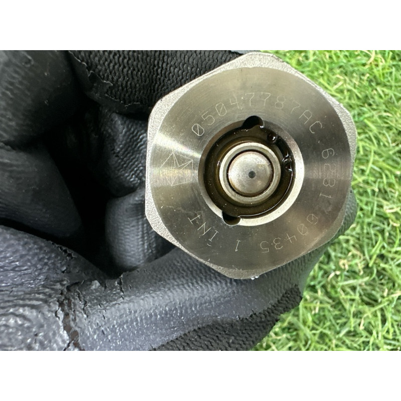 Клапан фазорегулятора (электрика двигателя) Jeep Grand Cherokee WK2 2017 5047787AC