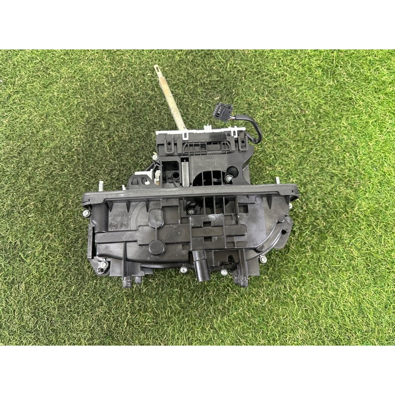 Селектор АКПП (трансмиссия) AUDI Q5 8R 2012 2.0 CAEB 8K1713105B