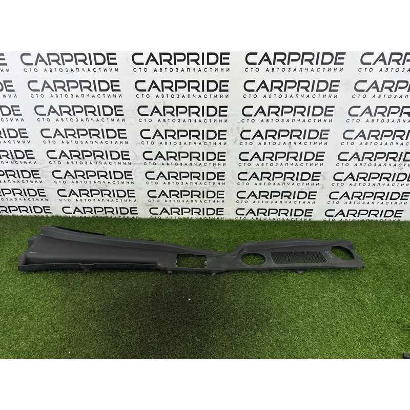 Жабо (кузов і елементи) AUDI Q5 8R 2012 2.0 CAEB 8R1819447C01C