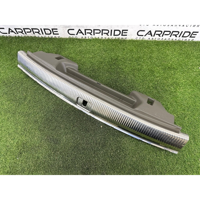 Накладка замка кришки багажника (салон) AUDI Q5 8R 2012 2.0 CAEB 8R0864483CL91