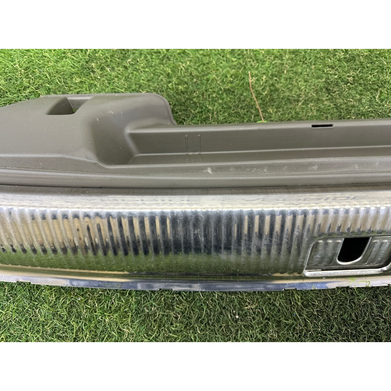 Накладка замка кришки багажника (салон) AUDI Q5 8R 2012 2.0 CAEB 8R0864483CL91