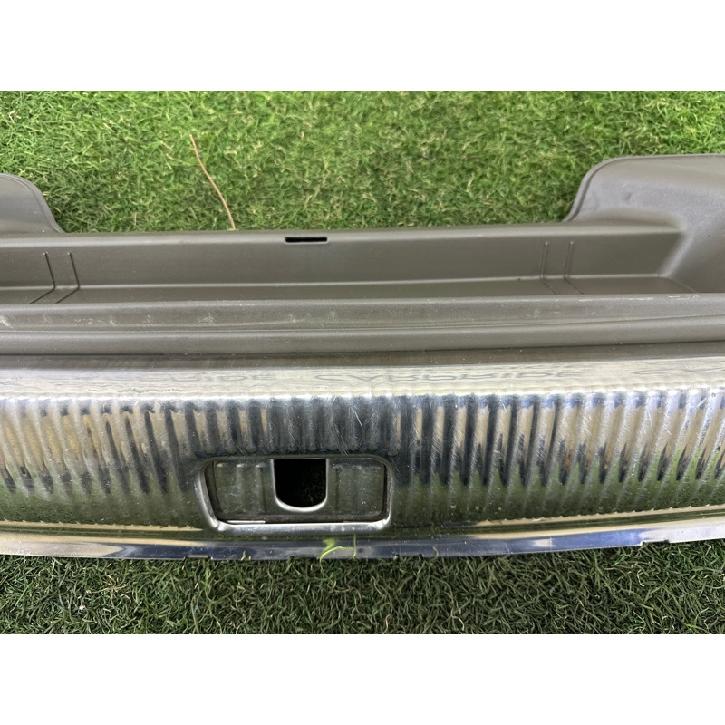 Накладка замка кришки багажника (салон) AUDI Q5 8R 2012 2.0 CAEB 8R0864483CL91