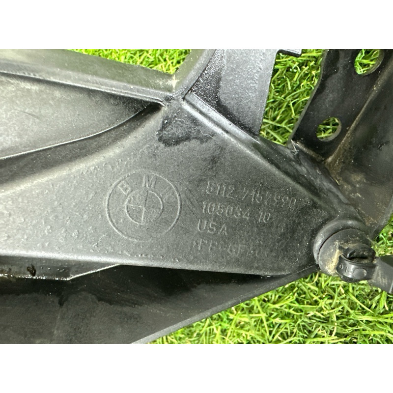 Кріплення крила (кузов і елементи) BMW X5 E70 2013-2015 3.0 51657157990