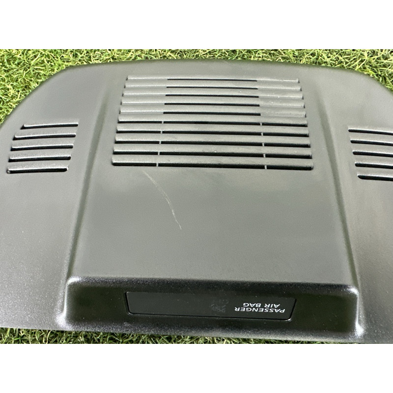 Накладка камеры (салон) Nissan Rogue T33 2021 2.5 PR25DD 284L86RR0A