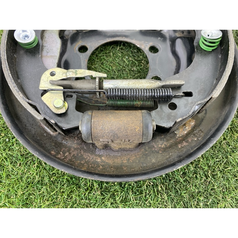 Пыльник тормозного диска (тормозная система) Jeep Patriot MK74 2012 2.4 5191297AA