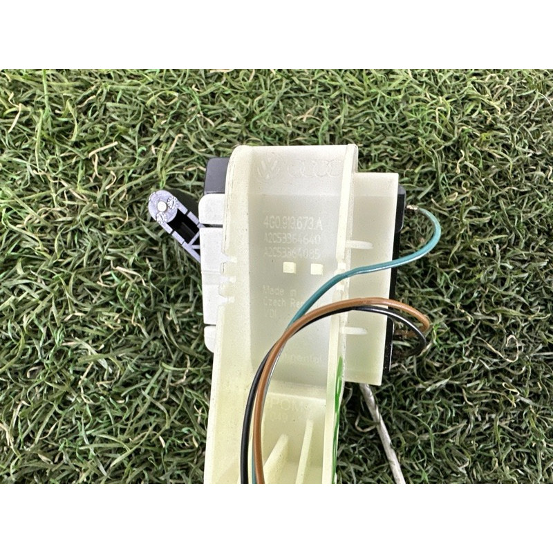 Датчик уровня топлива (электрика / датчики) AUDI A7 4G 2012 3.0 CGXB 4G0919673C