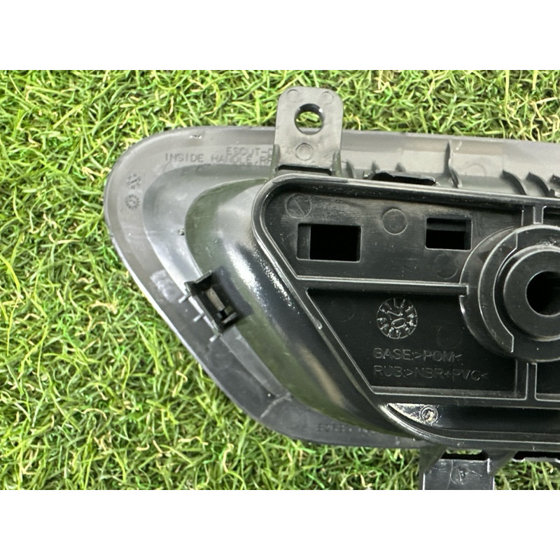 Ручка двери внутренняя (салон) Nissan Rogue T33 2021 2.5 PR25DD 806716RR0A