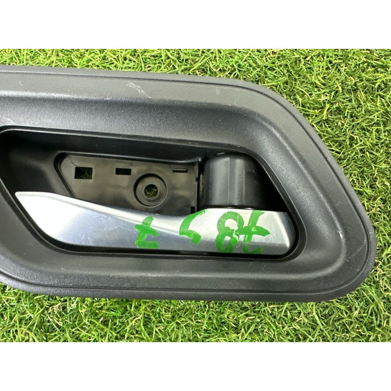 Ручка двери внутренняя (салон) Nissan Rogue T33 2021 2.5 PR25DD 806706RR0A