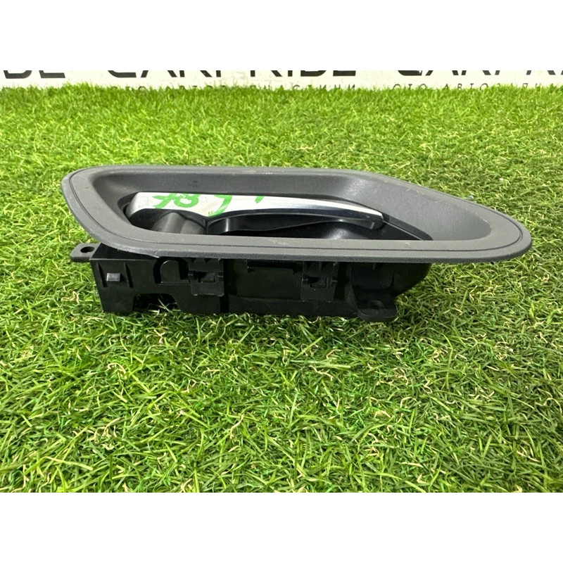 Ручка двери внутренняя (салон) Nissan Rogue T33 2021 2.5 PR25DD 806706RR0A