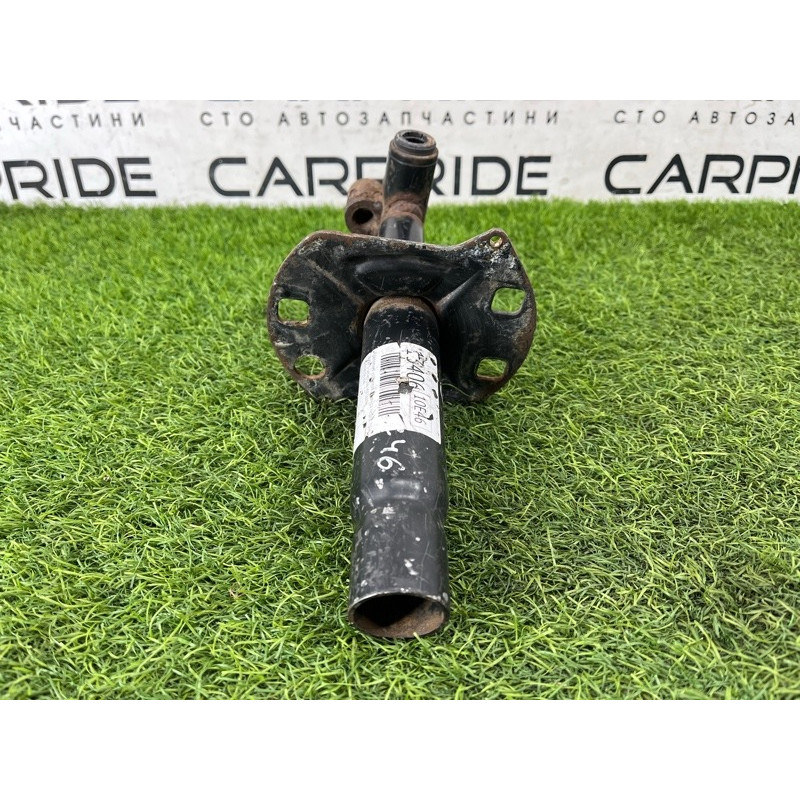 Кронштейн усилителя бампера (стекла и зеркала) BMW 3-series E46 51118195298