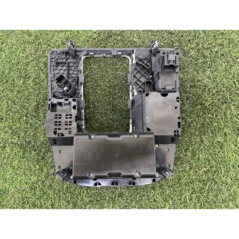 Блок управления мультимедиа (электрика / блоки управления) AUDI A7 4G 2012 3.0 CGXB 4G1919610C