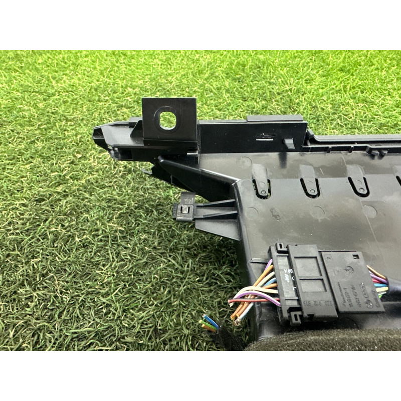 Центральный дефлектор салона (салон) AUDI A7 4G 2012 3.0 CGXB 4G1820951G6PS