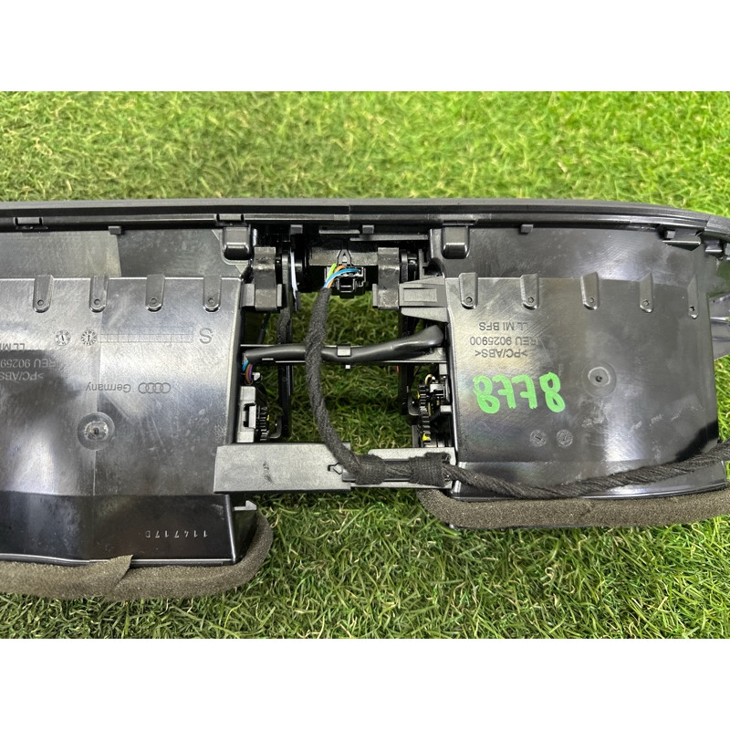 Центральный дефлектор салона (салон) AUDI A7 4G 2012 3.0 CGXB 4G1820951G6PS