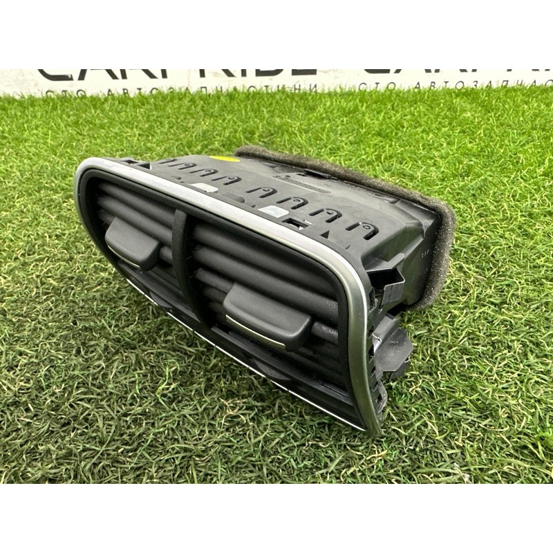 Дефлектор воздуховода (салон) AUDI A7 4G 2012 3.0 CGXB 4G0819203A6PS
