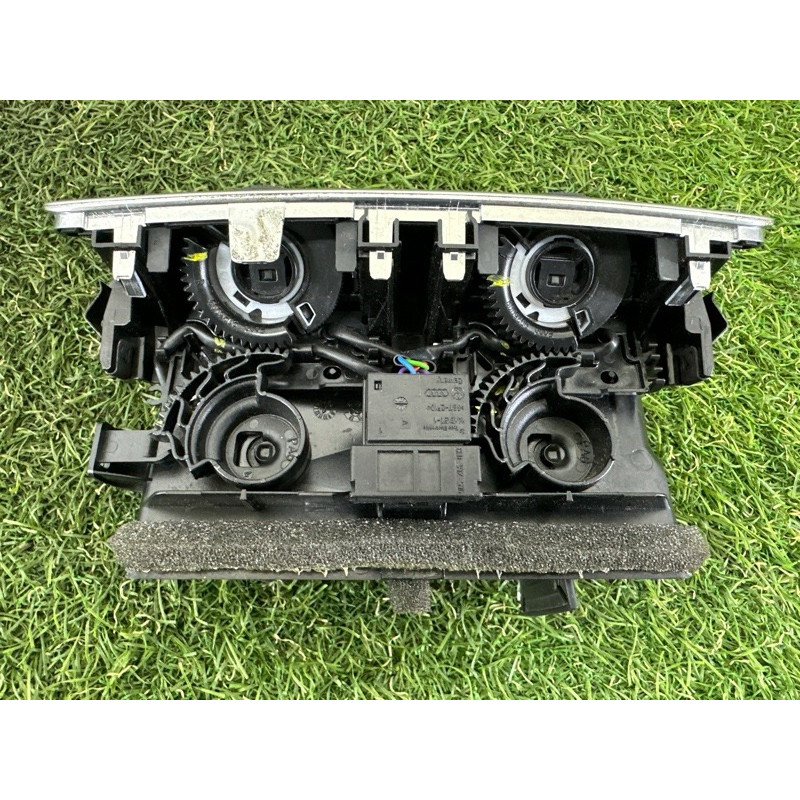 Дефлектор воздуховода (салон) AUDI A7 4G 2012 3.0 CGXB 4G0819203A6PS