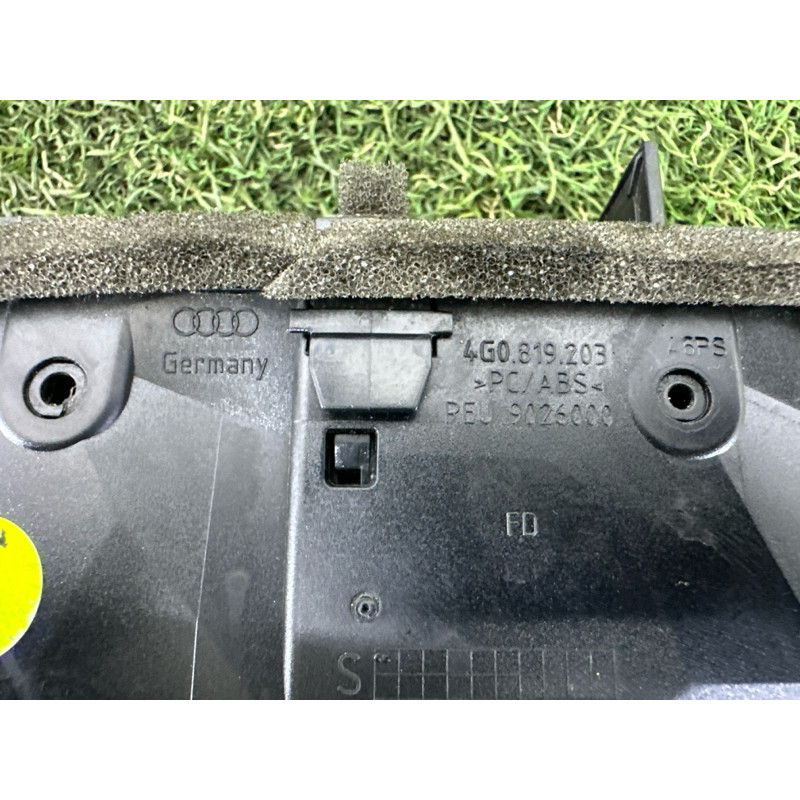 Дефлектор воздуховода (салон) AUDI A7 4G 2012 3.0 CGXB 4G0819203A6PS