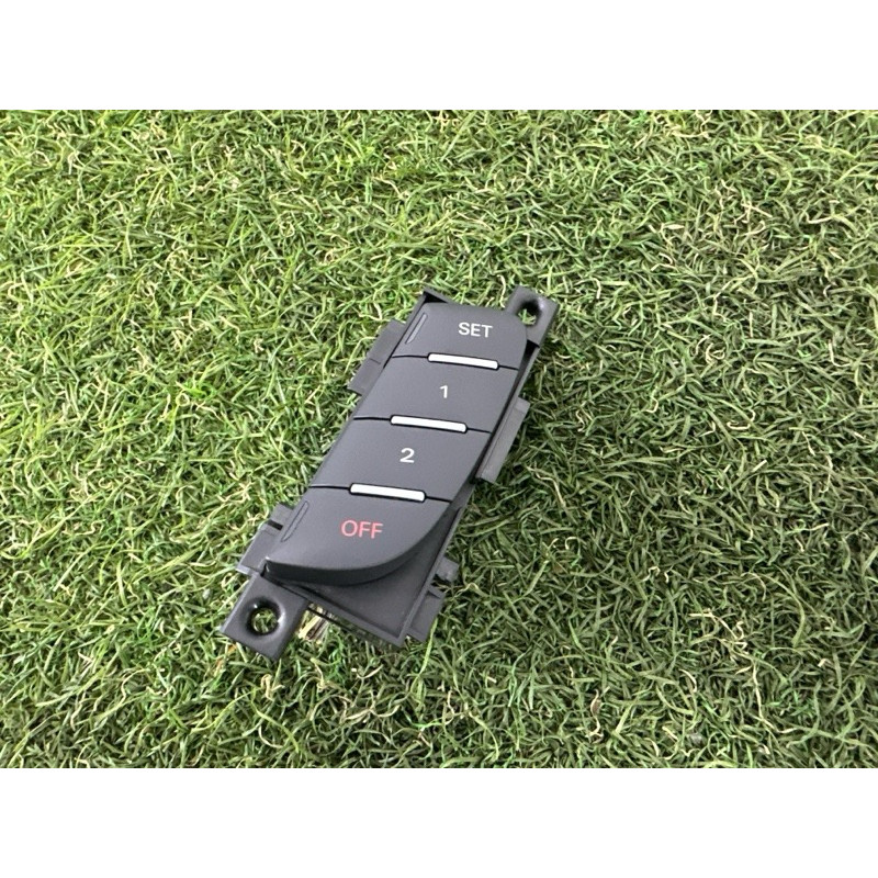 Кнопка памяти сидения (электрика / кнопки) AUDI A7 4G 2012 3.0 CGXB 4G89597695PR