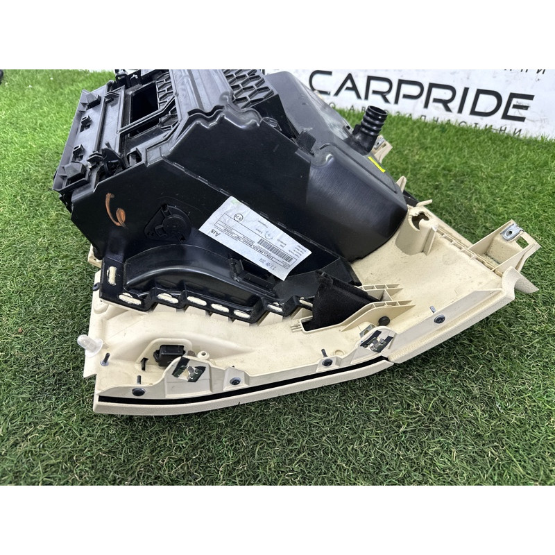 Бардачок (салон) Volkswagen Touareg NF 2015 3.6 CGRA 7P1857122AH67