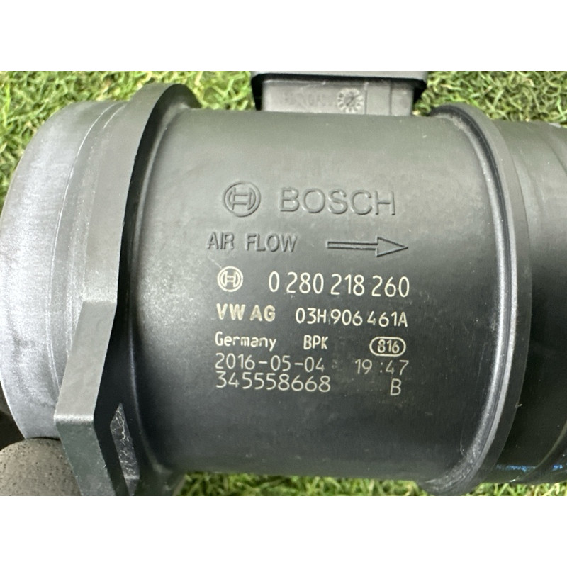 Датчик массового расхода воздуха (электрика двигателя) Volkswagen Touareg NF 2015 3.6 CGRA 03H906461A
