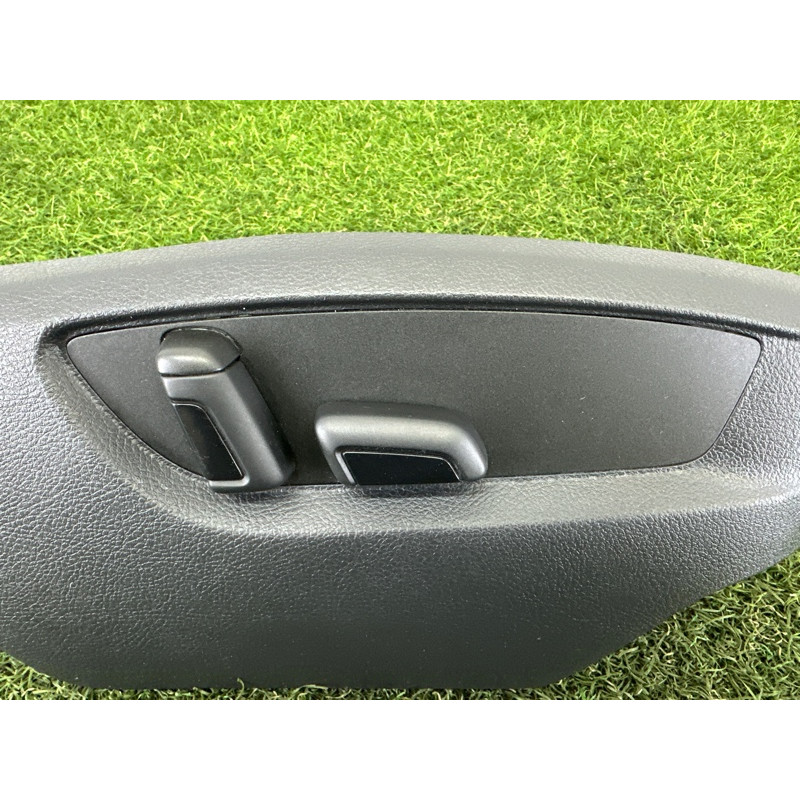 Блок регулировки сидения (закрытая категория) Volkswagen Touareg NF 2015 3.6 CGRA 7P6959748