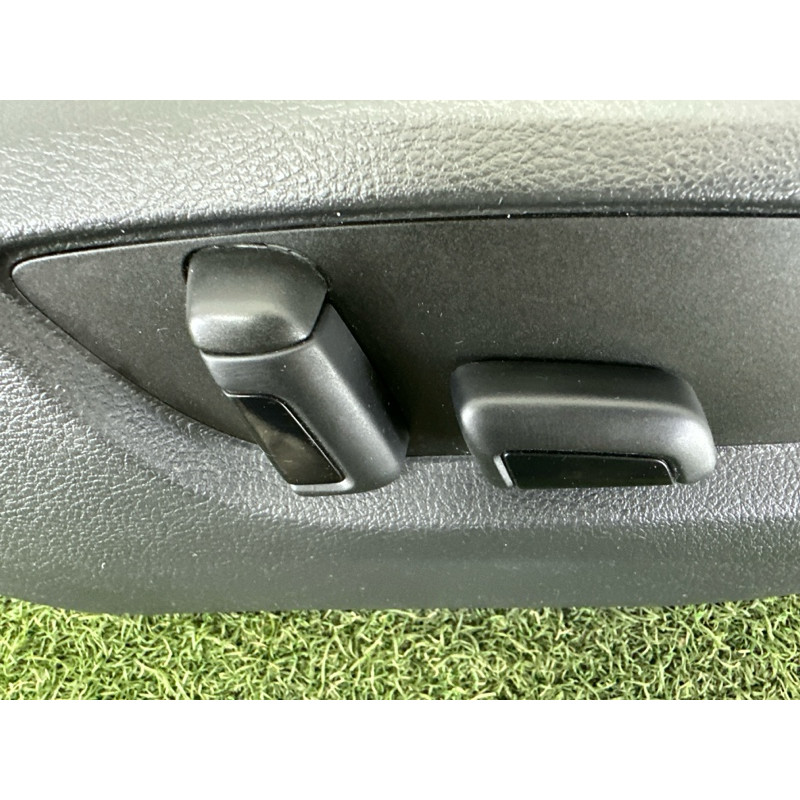 Блок регулировки сидения (закрытая категория) Volkswagen Touareg NF 2015 3.6 CGRA 7P6959748