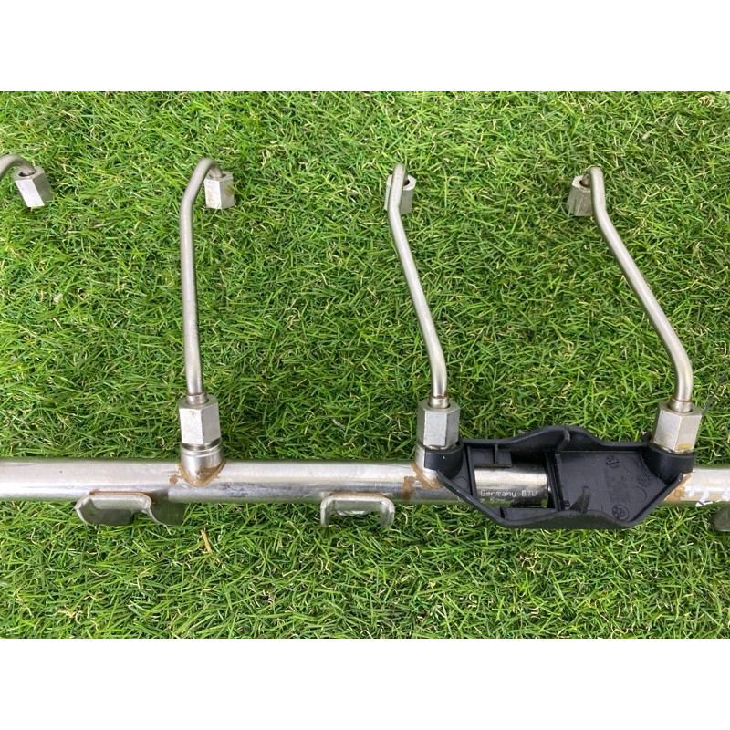 Топливная рампа (топливная система) BMW 7-series F01 2011 3.0 N54 13537575480