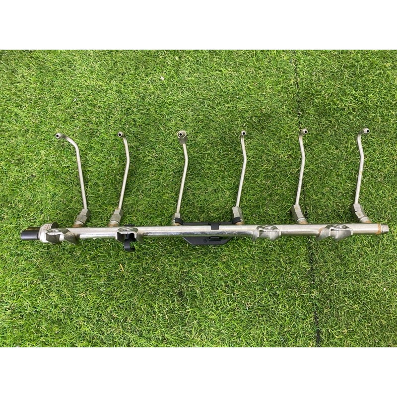 Топливная рампа (топливная система) BMW 7-series F01 2011 3.0 N54 13537575480