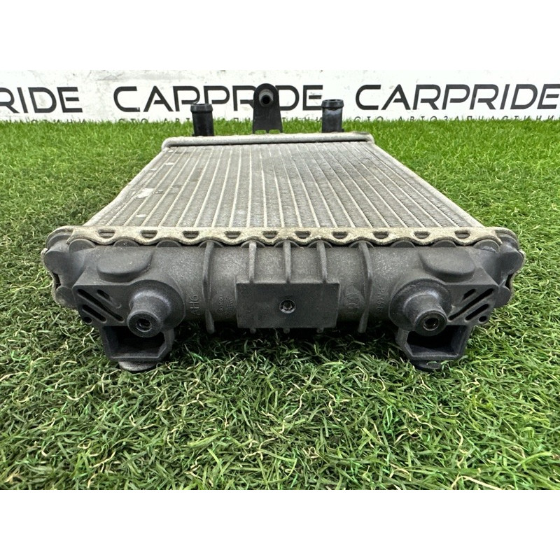 Радиатор охлаждения дополнительный (система охлаждения) AUDI A7 4G 2012 3.0 CGXB 8K0121212B