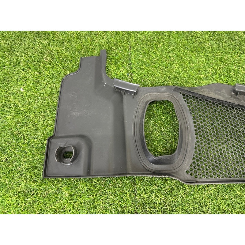 Жабо (кузов и элементы) AUDI A4 B8 2012 2.0 CAEB 8K1819447B01C