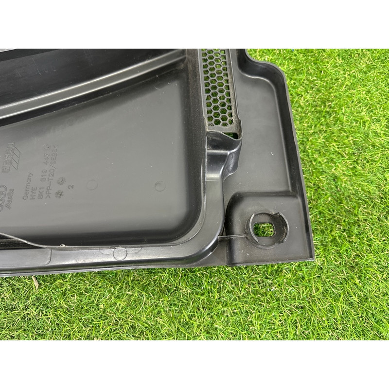 Жабо (кузов и элементы) AUDI A4 B8 2012 2.0 CAEB 8K1819447B01C