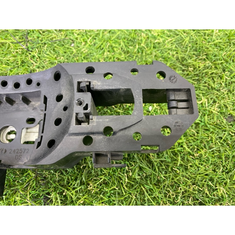 Кронштейн ручки двери (кузов и элементы) Renault Scenic III 2011 1.6 R9M 806060041R