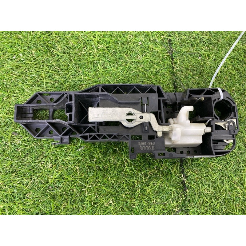 Кронштейн ручки двери (кузов и элементы) Renault Scenic III 2011 1.6 R9M 806060041R