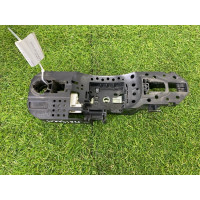 Кронштейн ручки дверей