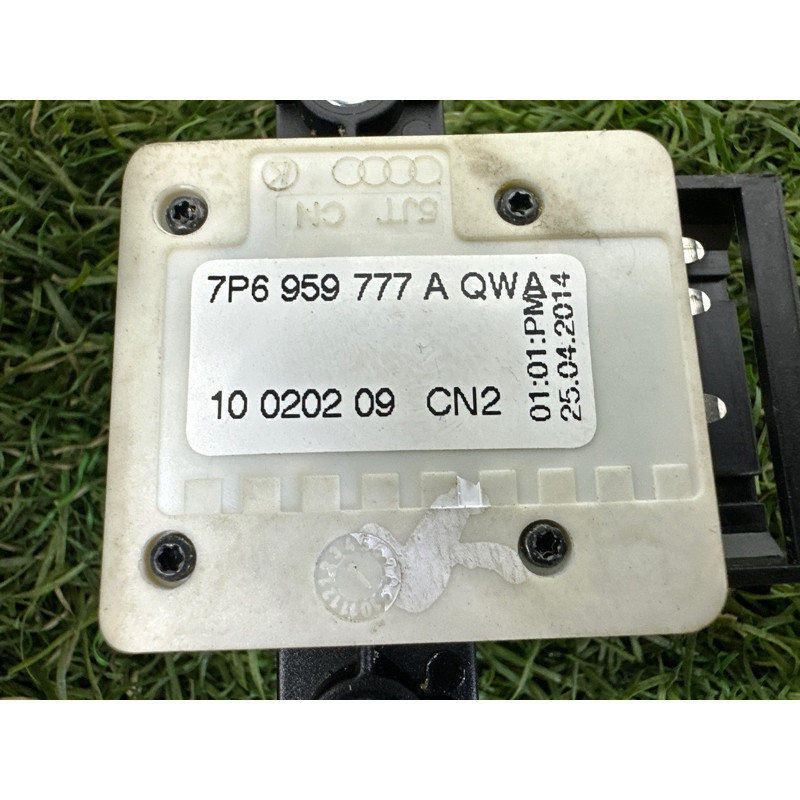 Кнопка регулювання сидіння (електрика / кнопки) Volkswagen Touareg NF 2015 3.6 CGRA 7P6959777AQWA